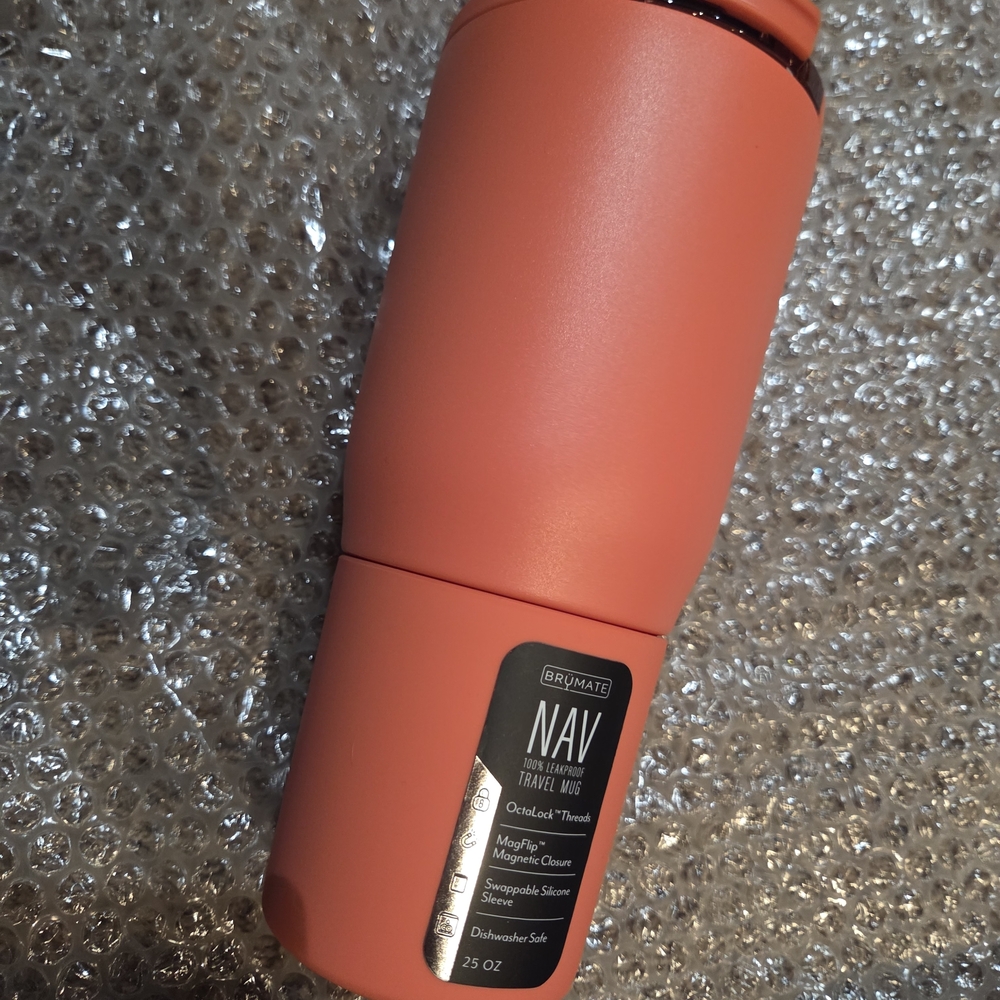 Brumate NAV Insulated Tumbler - Coral